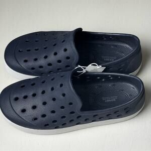 Old Navy kids Blue Slip-On Shoes Sz 12/13